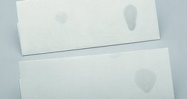 بقع الماء و الغليسرين على ورق الترشيح.