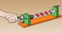 تدوير الفلينة مرات عديدة يؤدي الى زيادة في درجة الحرارة