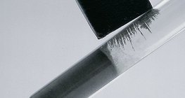 خليط مسحوق الحديد و الكبريت قابل للمغنطة