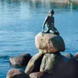 تمثال حورية البحر الصغيرة في كوبنهاغن، الدنمارك