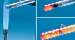 تفاعل مسحوق الحديد مع الكبريت