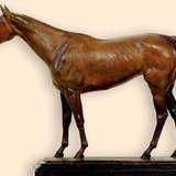 Kincsem, a verhetetlen csodakanca szobra (ifj. Vastagh György alkotása)