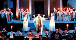 مشهد من أوبرا موتسارت الشهيرة، الناي السحري