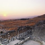 أنقاض المسرح الروماني