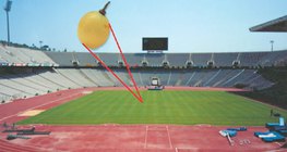 حجم نواة الذرة نسبة إلى حجم الذرة