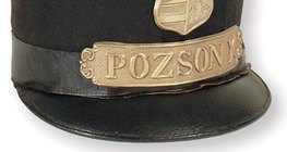 Nemzetőrcsákó nemzetiszínű sapkarózsával