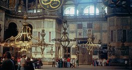 داخل مسجد آيا صوفيا في اسطنبول