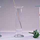 الأكسجين يدعم الاحتراق، النيتروجين لا يدعمه، يقوم الكلور بالتبييض