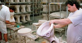 Hódmezővásárhelyen működik az Alföldi Porcelán