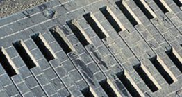 فاصل التمدد على جسر