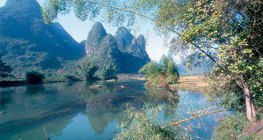 جبال في المناطق الجبلية جنوب الصين