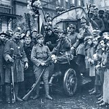 Budapesti utcakép az őszirózsás forradalom időszakából