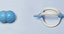 نموذج الكرة و العصا لجزئ النيتروجين