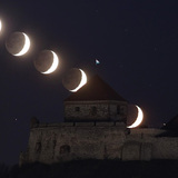 سلسلة صور غروب القمر