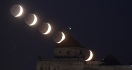 سلسلة صور غروب القمر