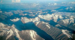 قمم ارتفاعها ثمانية آلاف متر في جبال الهيمالايا