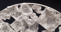 تبلور الملح في انعدام الجاذبية في محطة الفضاء الدولية