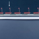 عربة صغيرة تنقل حملاً.