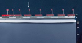 عربة صغيرة تنقل حملاً.