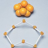 نموذج الكرة و العصا لجزئ الكبريت