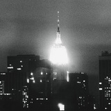 أفق نيويورك ليلاً