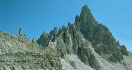 التفتت الناجم عن تقلبات درجات الحرارة اليومية و السنوية