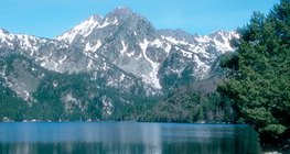 جبال البرانس