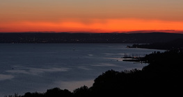 غروب الشمس بعد انفجار البركان