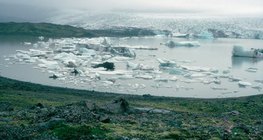 الجبال الجليدية الوليدة