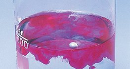 تفاعل الصوديوم مع الماء