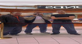 صورة مرآة منحنية