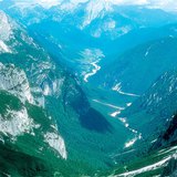 وادي على شكل حرف U