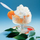 طبق فاكهة مع الكريما