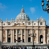 ماديرنا: قبة كاتدرائية القديس بطرس والواجهة الرئيسية (1607-1612 الباروك)