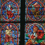 زجاج النوافذ الملون