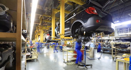 مصنع السيارات