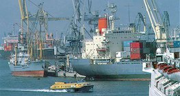 ميناء أثينا: بيرايوس