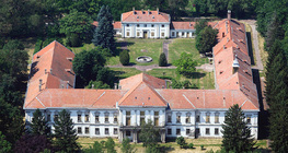 A soponyai Zichy-kastély