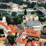 المدينة القديمة، جور