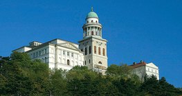 دير بانونهالما