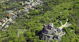 صخرة الغراب، المجر