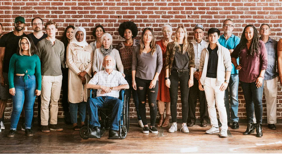 Who shapes us? The influence of groups on our everyday lives