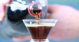 Die Reaktion von Cola und Milch